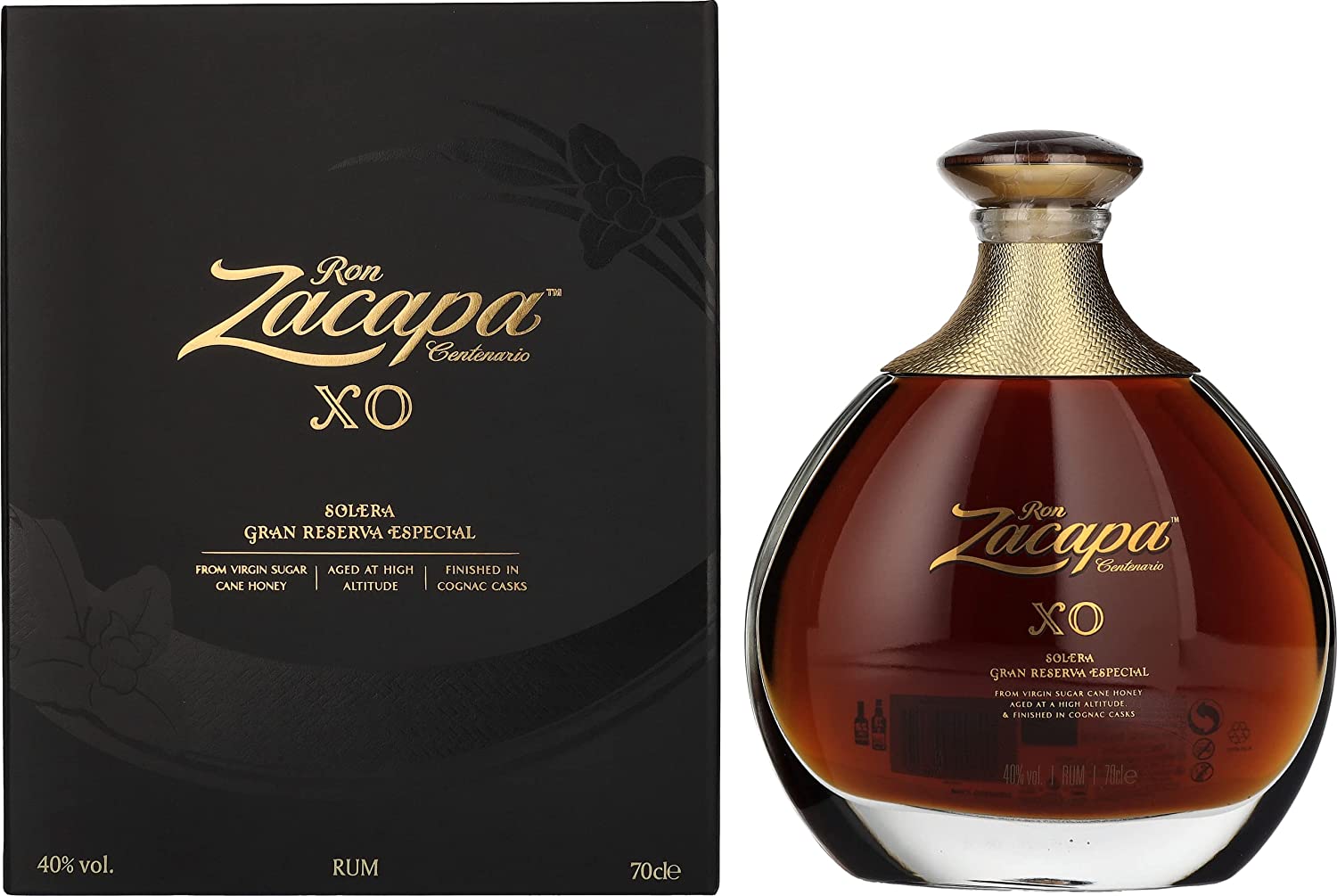 Ron Zacapa 25 años de añejamiento en barrica, y el diseño de su botella.
